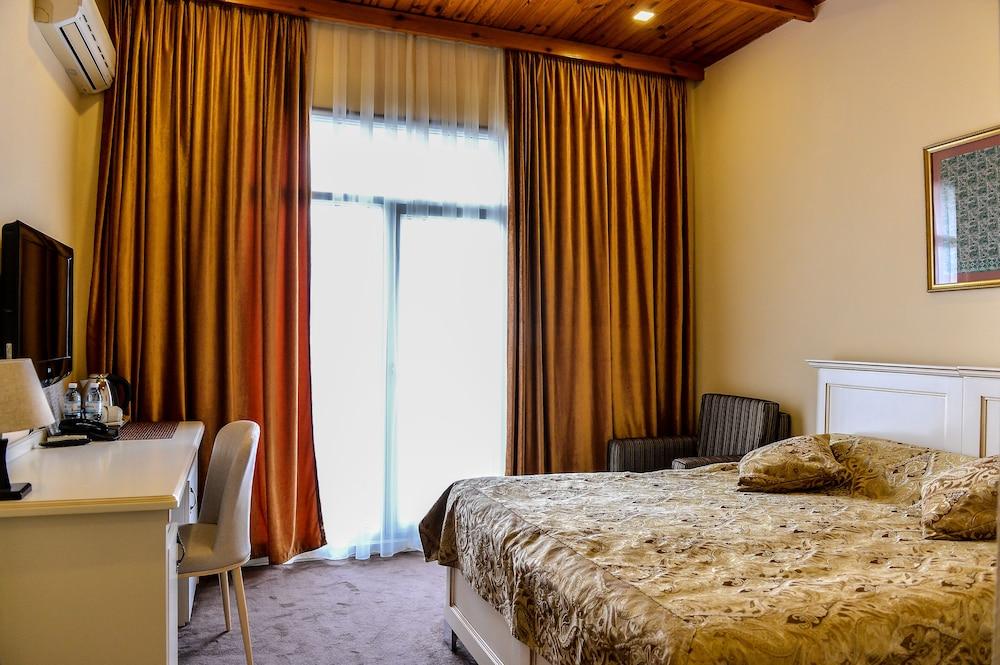 East Legend Hotel Baky Esterno foto