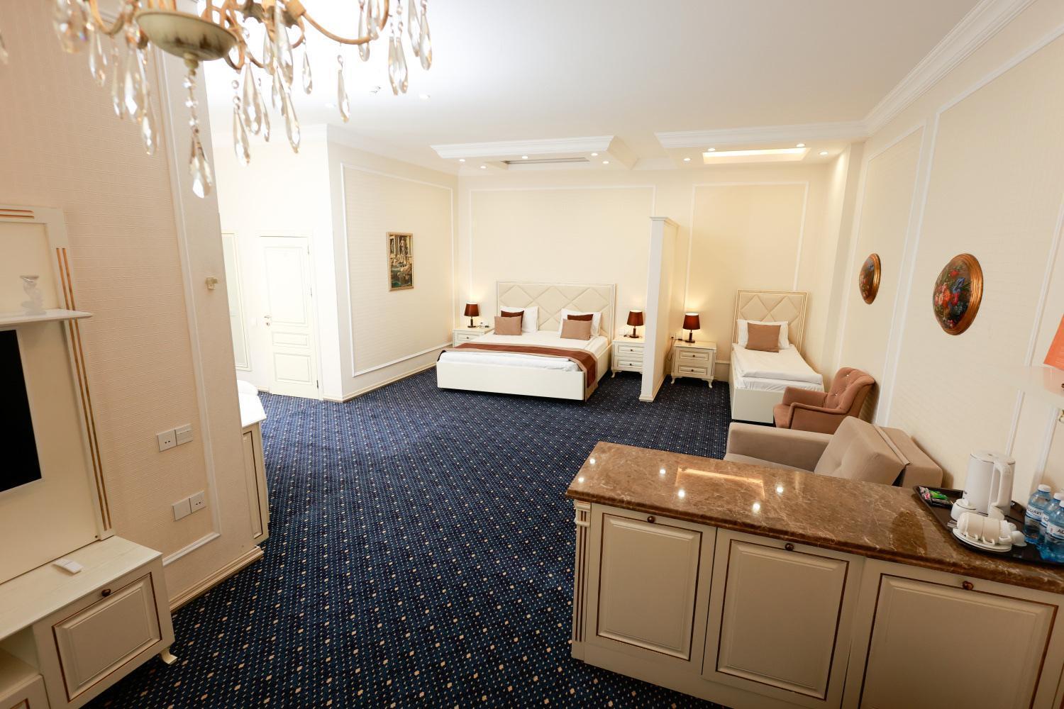 East Legend Hotel Baky Esterno foto