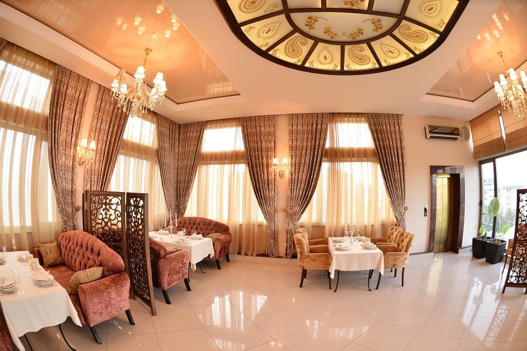 East Legend Hotel Baky Esterno foto