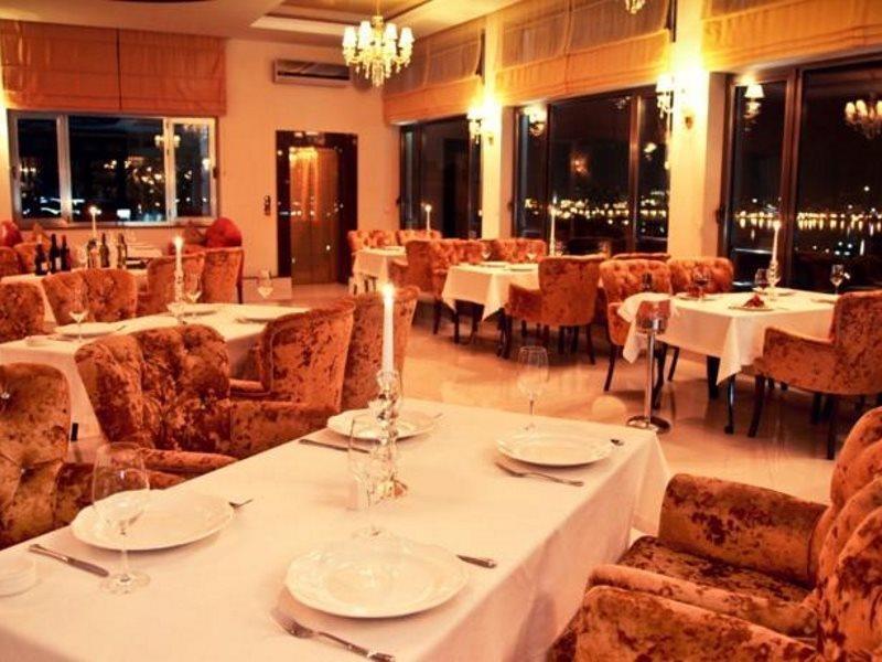 East Legend Hotel Baky Esterno foto
