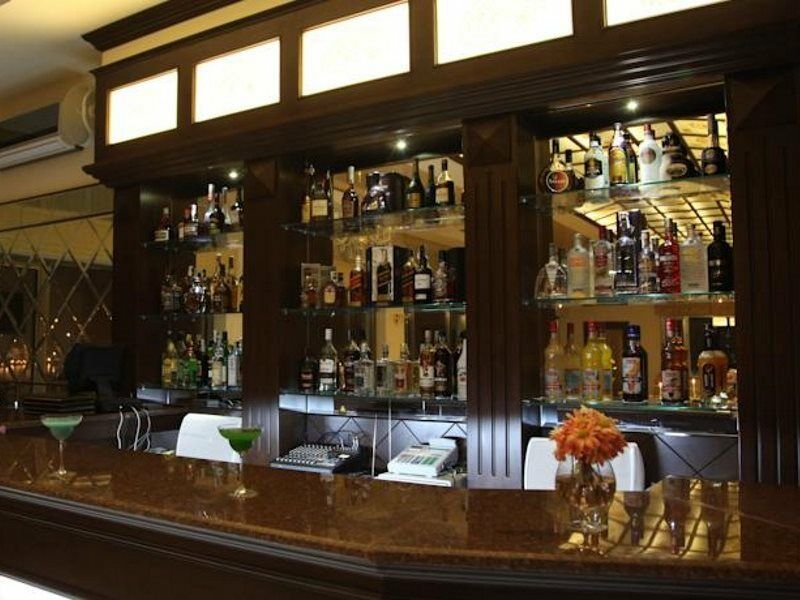 East Legend Hotel Baky Esterno foto